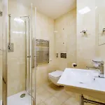V Raji Vendégház Alamóc